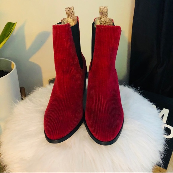 Band of Gypsies Shadow Chelsea Boot, Red/Black, Corduroy Style, Size 8, NWT - Picture 4 of 10